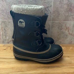 Sorel kids unisex boots size 3 black leather